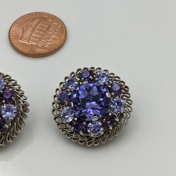 Vintage Austrian Purple Crystal Round Clip Earring - Picture 4 of 11